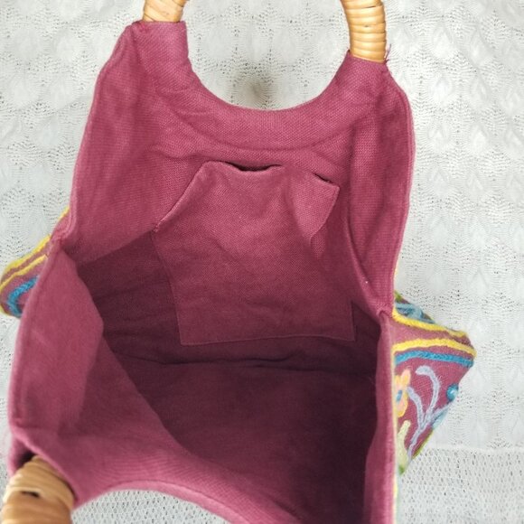 Vintage crewel chain stitch embroidery bag red floral wicker-wrapped handles - Picture 8 of 10